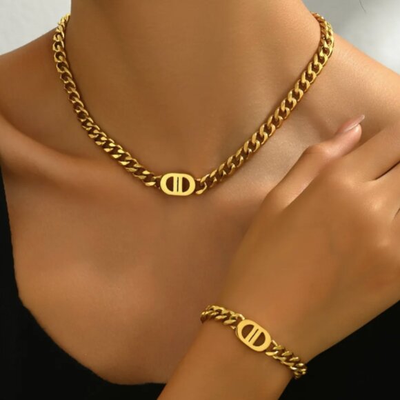 CD 18k Gold Filled Chain Necklace and Bracelet Set - Picture 1 of 4